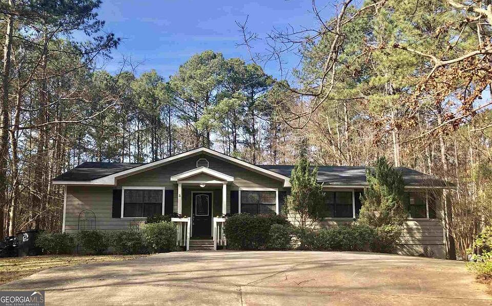 1st image of 425 Pelican Cir