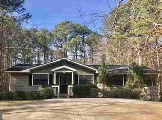 425 Pelican Cir, Monticello, GA 31064
