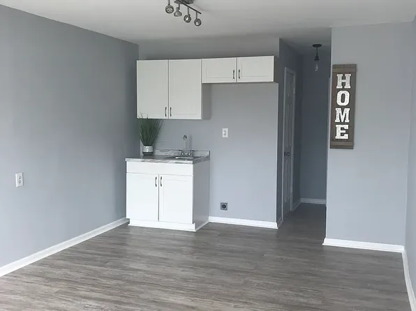 (undisclosed Address), Hallandale, FL 33009