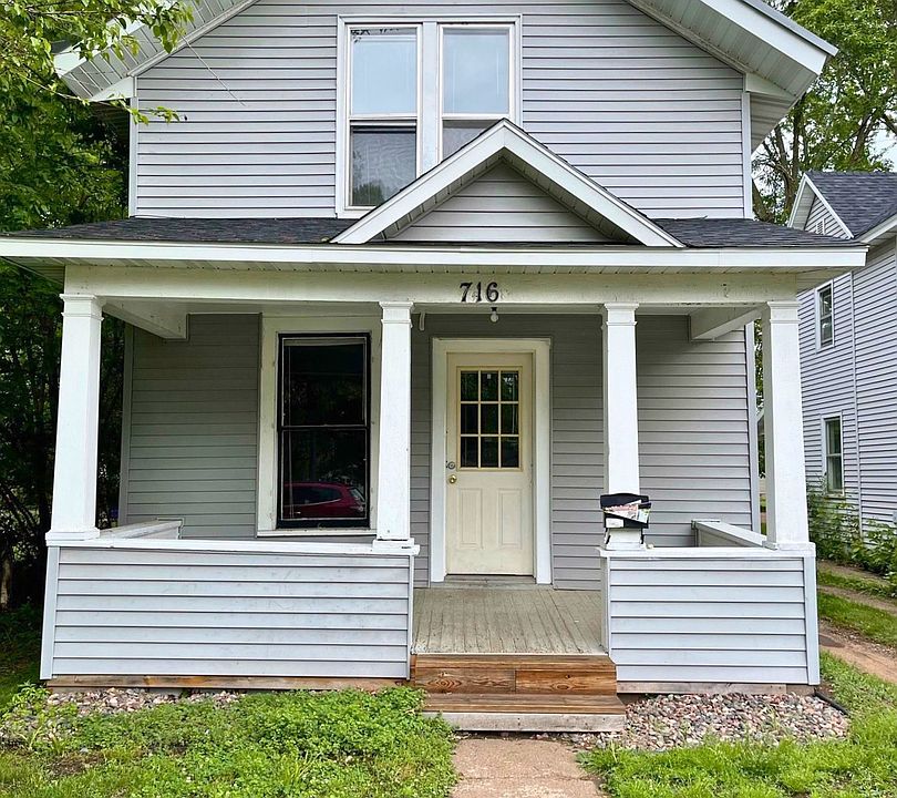 1st image of 716 Niagara St