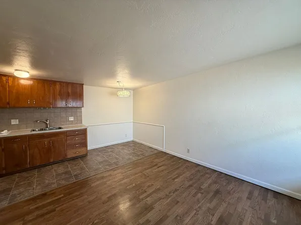 2950wi, 2950 Willamette St APT 7, Eugene, OR 97405
