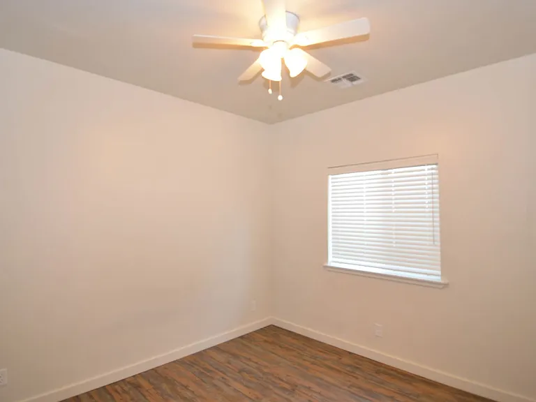 2511 N West St — Photo 6