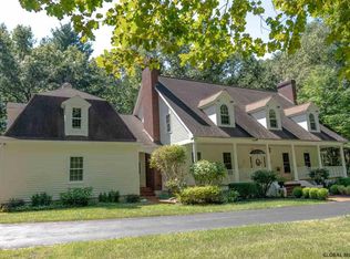 2 Rolling Brook Dr, Saratoga Springs, NY 12866