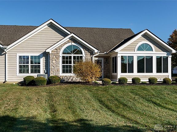 2nd image of 4693 Cobblestone Dr