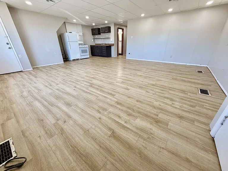 635 3rd Ave #1 — Photo 3