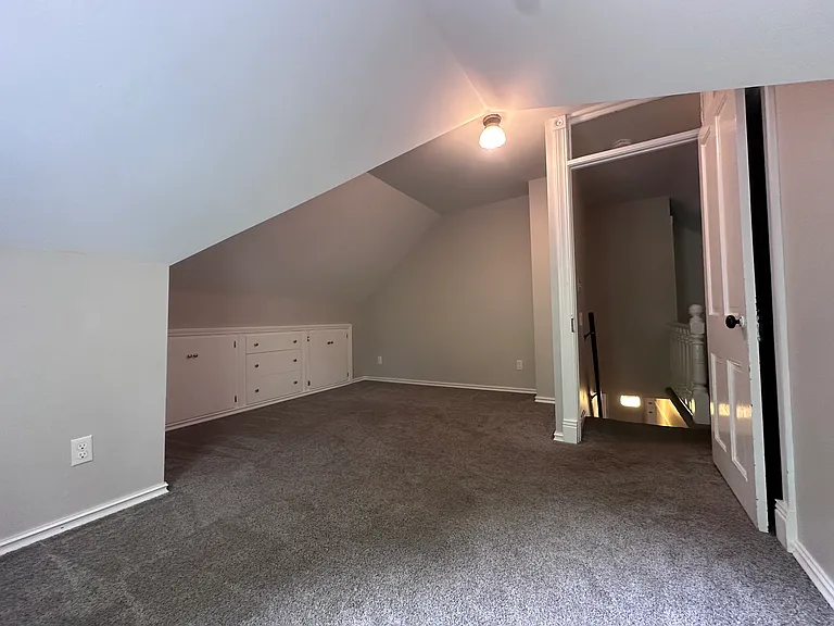 520 3rd Ave E — Photo 21