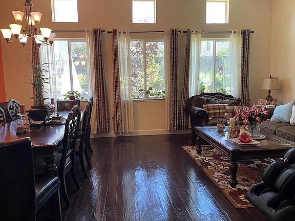 5th image of 210 Sorrento Ln