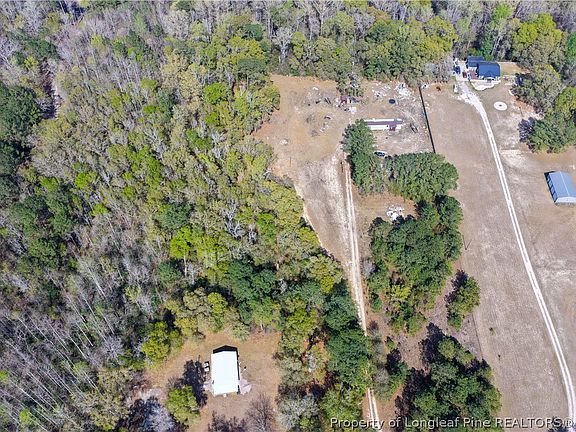 4th image of 93 Gods Rd