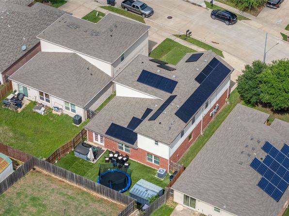 916 Glenndon Dr, Fort Worth, TX 76120