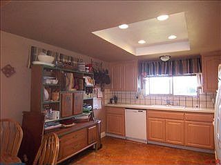 2nd image of 1719 La Salle Dr