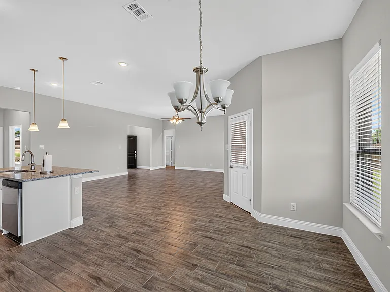 2819 Diamondback Dr — Photo 9