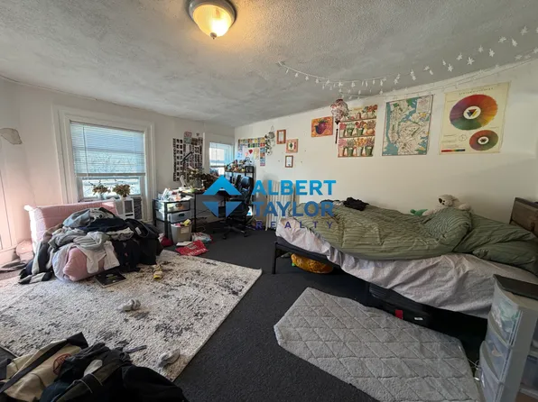 218 Hemenway St, Boston, MA