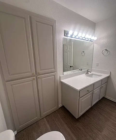 301 W Anderson St #300 — Photo 7