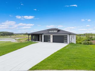 4904 Noble Ln NW, Rochester, MN 55901