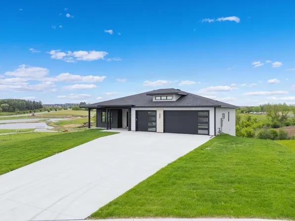 4904 Noble Ln NW, Rochester, MN 55901