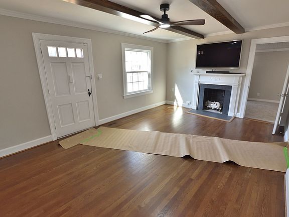 3rd image of 4025 S Hathaway Blvd