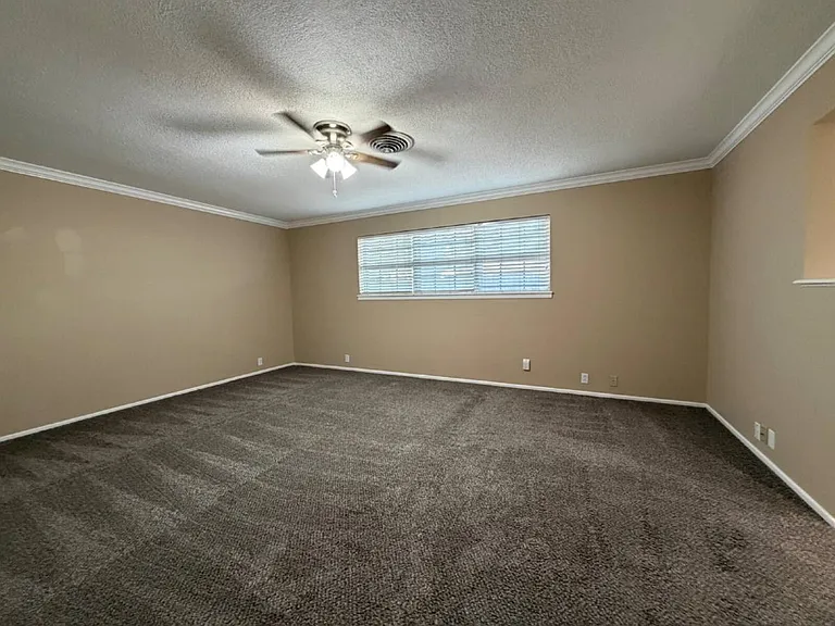 7008 Utica Ave #B — Photo 8