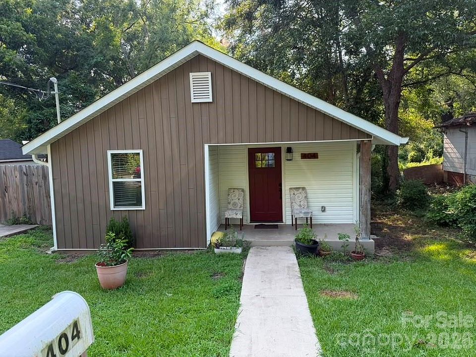 1st image of 404 Palmetto St
