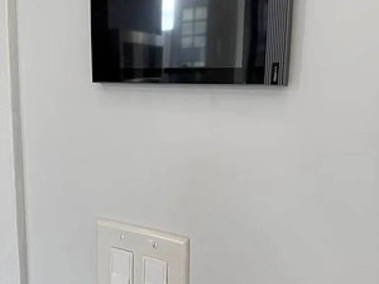 411 Grand St #3F — Photo 6