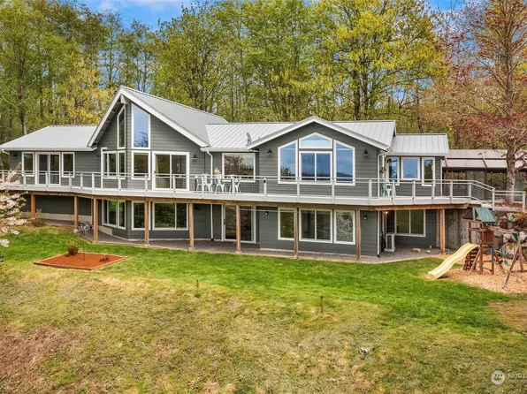 23722 71st Avenue SW, Vashon, WA 98070