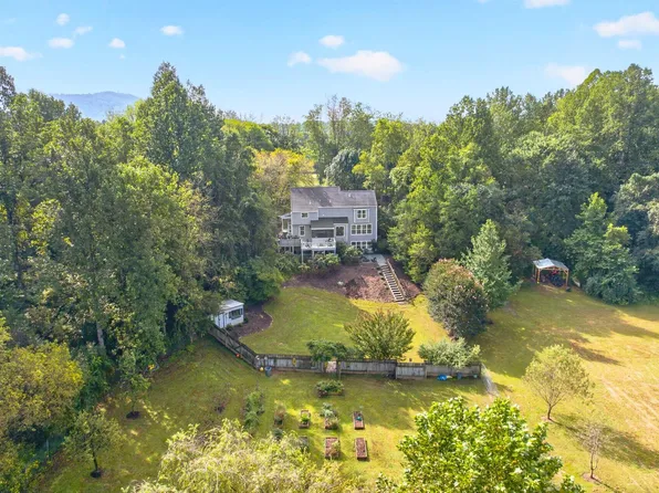 1950 Fray Rd, Ruckersville, VA 22968