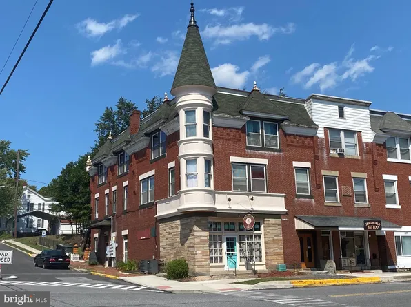 201 E Market St #2R, Orwigsburg, PA 17961