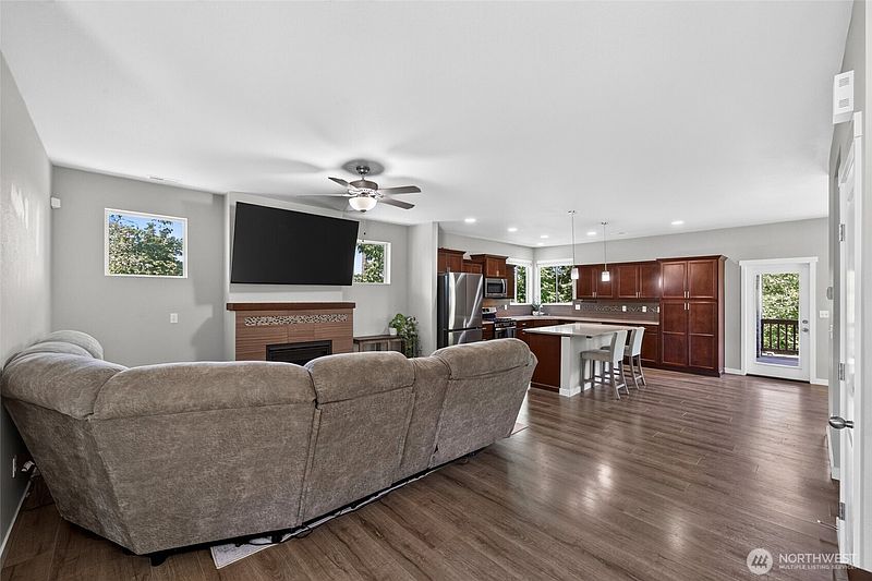 5th image of 16131 76th Avenue Ct E