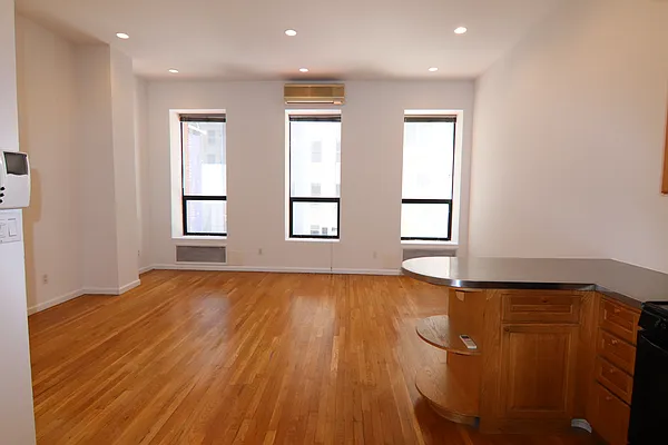 Rented by Halstead Real Estate | media 31