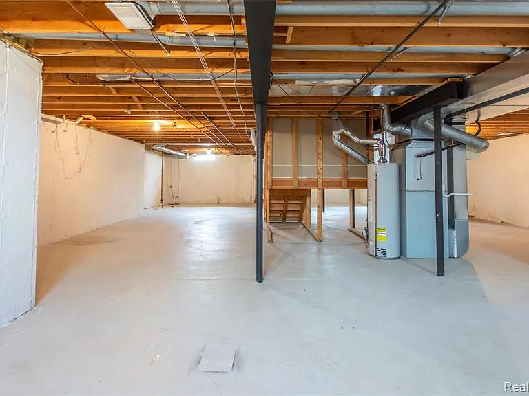 51334 W Hills Dr — Photo 31