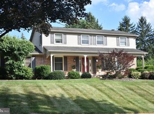 875 Woodbridge Rd, York, PA 17402
