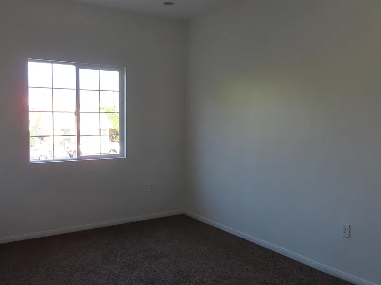 749 S Arizona Ave — Photo 8