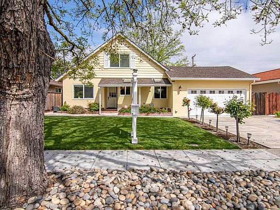 2nd image of 1261 Willo Mar Dr