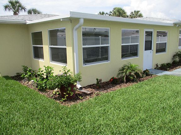 5th image of 35 Longfellow Cir
