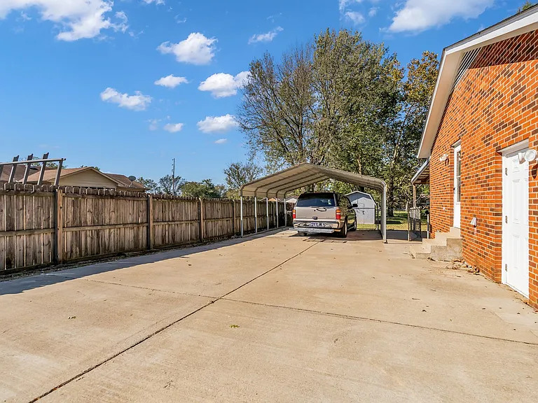 3811 Acorn Ave — Photo 20