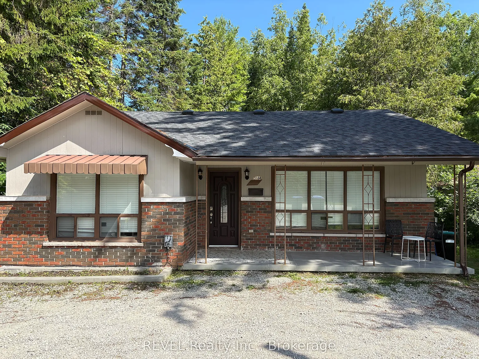 3 bed, $2,500 — Photo 2