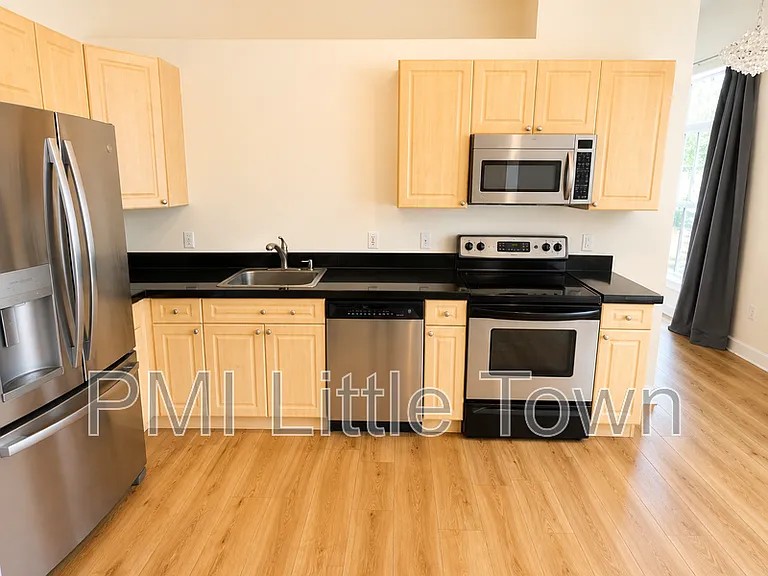5677 Park Pl #104D — Photo 6