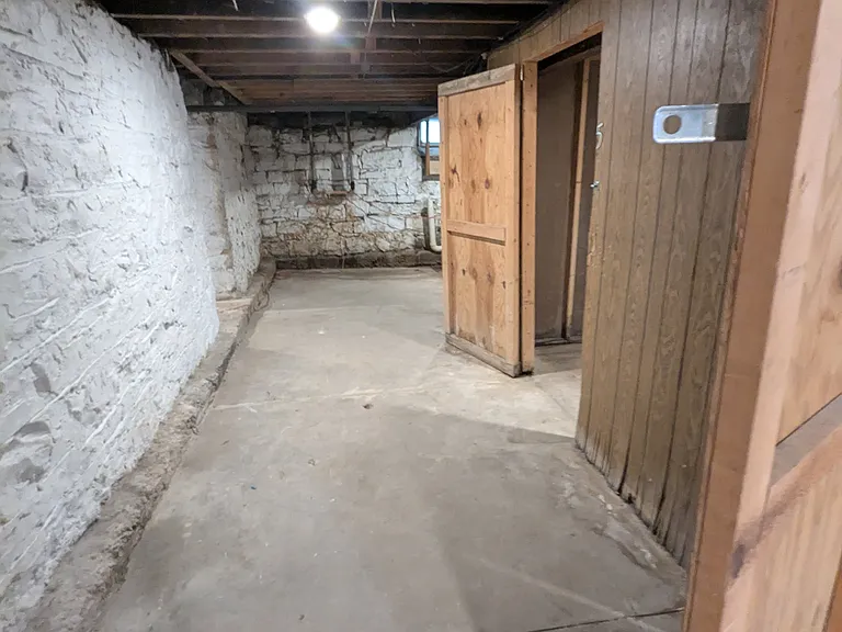 3911 Castleman Ave #2 — Photo 18
