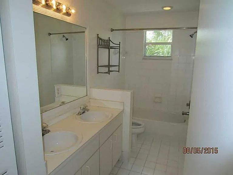12200 SW 6th St — Photo 22