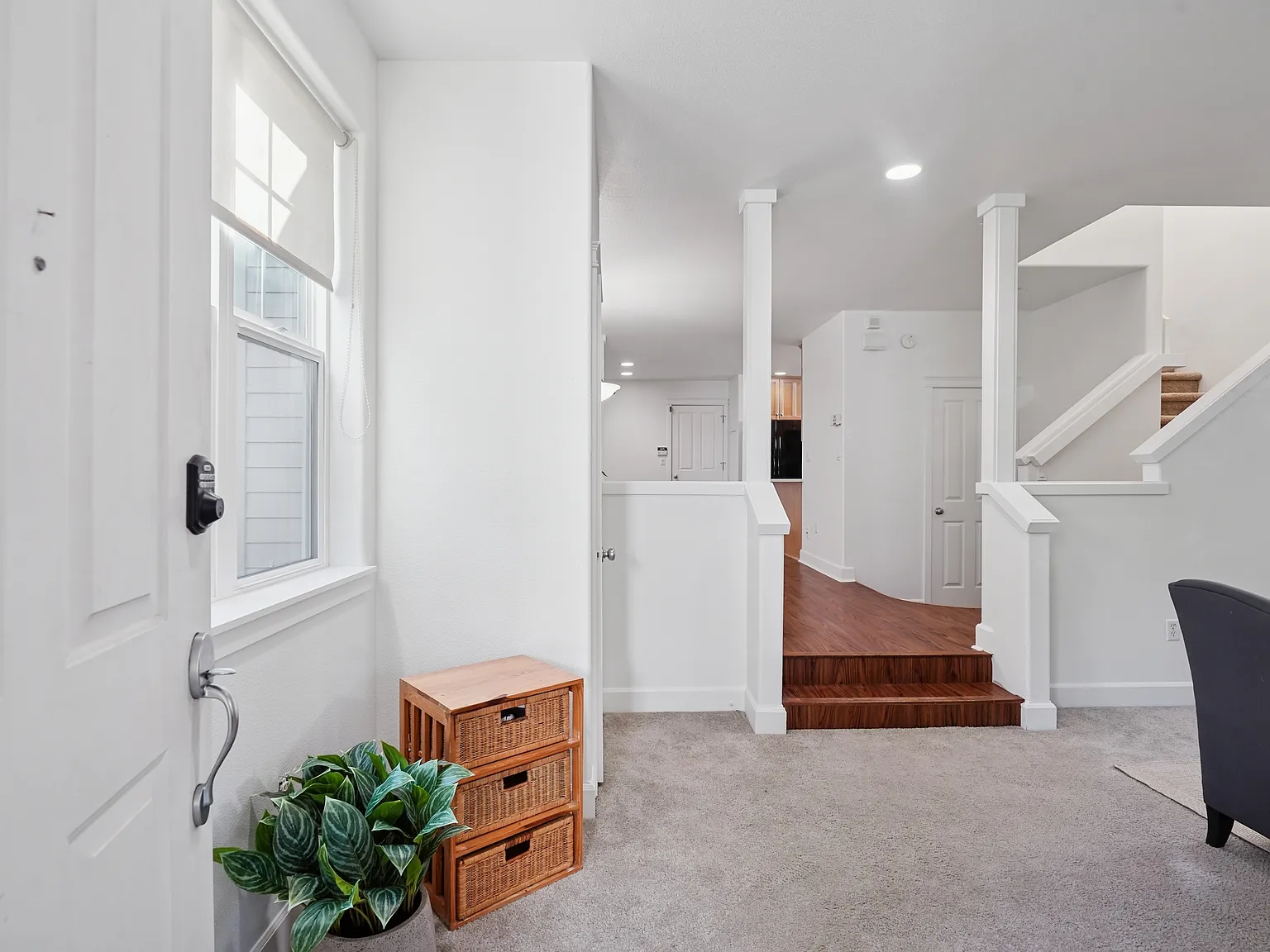 3 bed, 2.5 bath, 1575 sqft, $3,750 — Photo 3