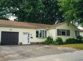 36 Garland St, Chicopee, MA 01020