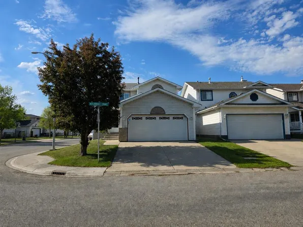 3 S Riverwood Ct SE, Calgary, AB T2C 4E9