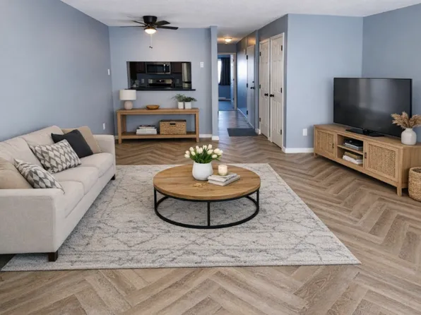 12844 Nicollet Ave S #102, Burnsville, MN 55337