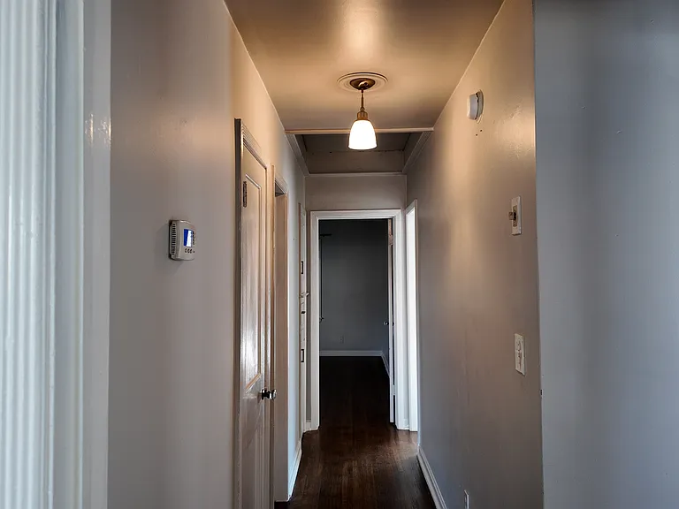 1251 E 31st Ct — Photo 23