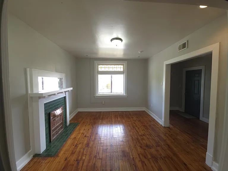 528 Wall Ave #2 — Photo 8