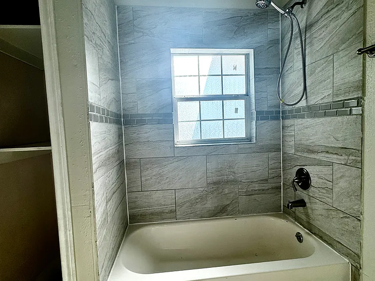 806 Kelley St #6 — Photo 9
