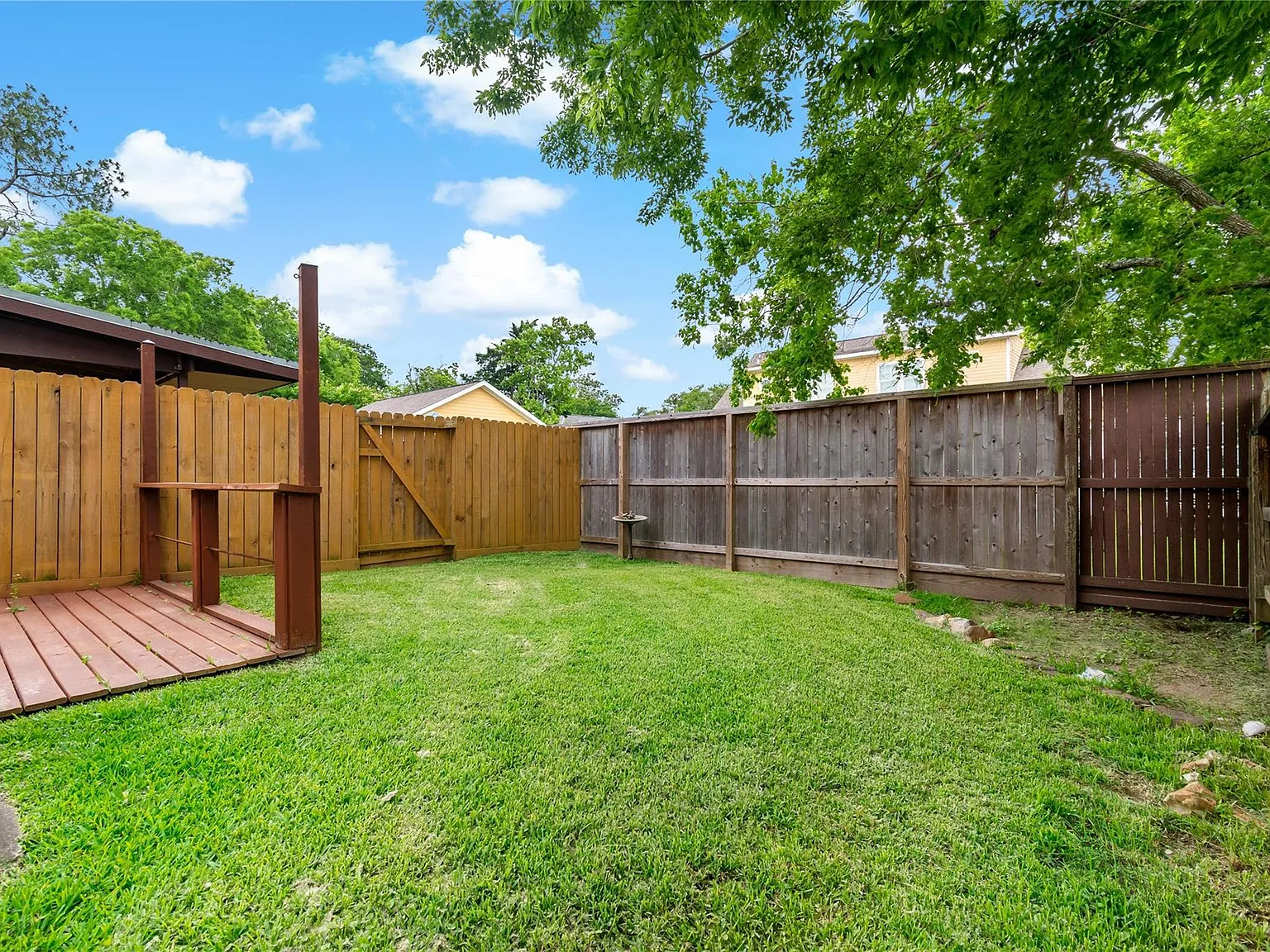 2 bed, 2.5 bath, 1302 sqft, $1,850 — Photo 4