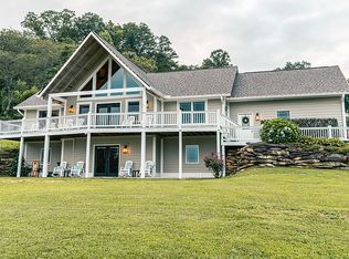 1616 Green Mountain Rd, Hendersonville, NC 28792