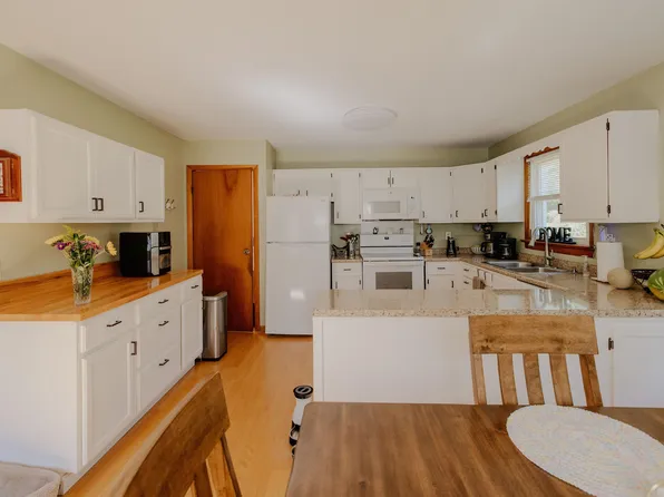 205 Route 9, Chesterfield, NH 03466