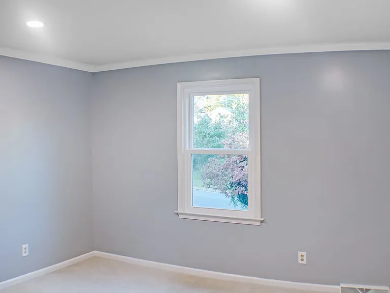 1205 Bixham Ln — Photo 11