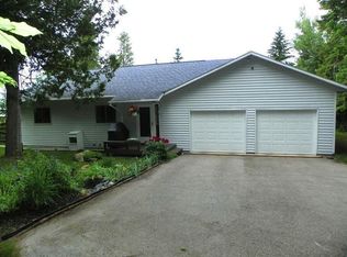 8344 Edgewater Beach Rd, Mackinaw City, MI 49701